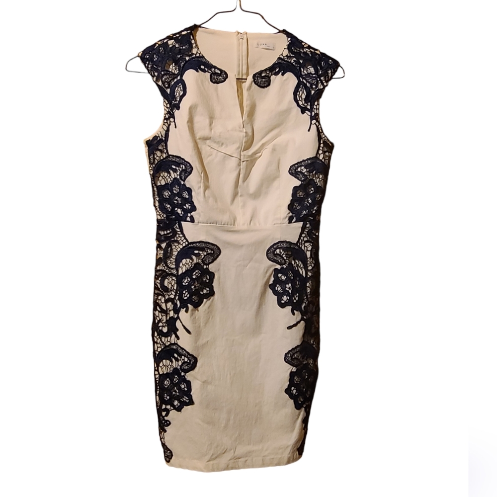 LUNA OF LONDON White with Blue Detailing Dress - Size 6